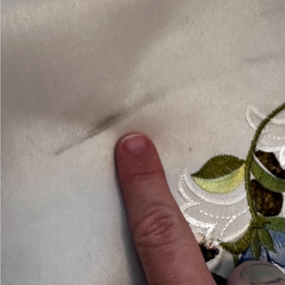 Embroidered Blue 34” Pansy Square Table Linen With 72” Round Blue Table cloth - Picture 12 of 12